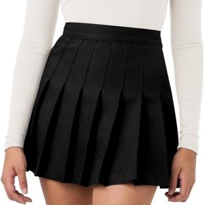 NWOT Pleated Mini Skirt